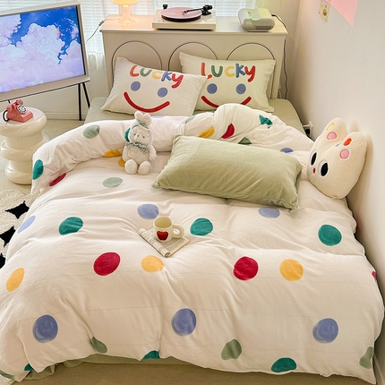 91家纺网 家纺一手货源 找家纺 （总）昔可家纺 2023新款大版印花枕套牛奶绒系列四件套