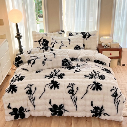 91家纺网 家纺一手货源 找家纺 妖妖 2023新款兔毛牛奶绒四件套-泡芙 泡芙-花艺