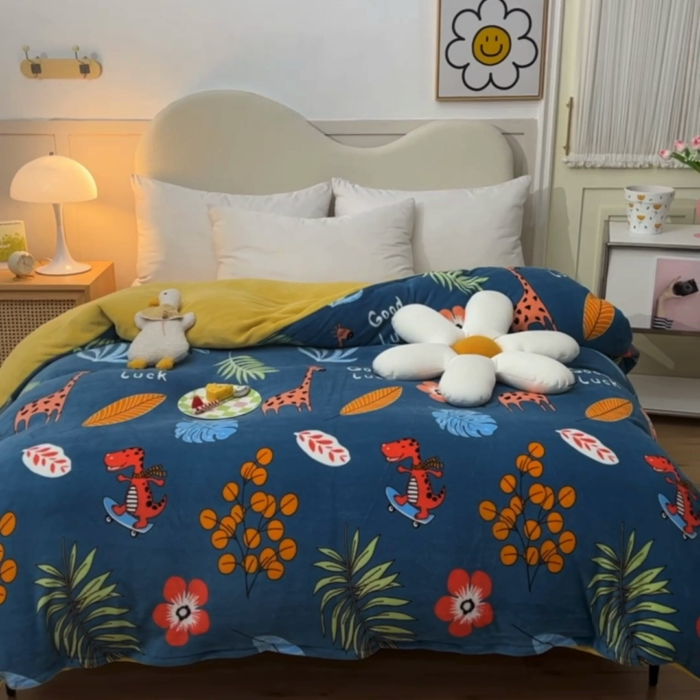 91家纺网 家纺一手货源 找家纺 甜之梦家纺2025新款印花牛奶绒单品被套可定制任何尺寸 动物乐园