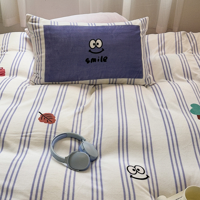 91家纺网 家纺一手货源 找家纺 昔可家纺 2023新款大版数码印花保暖牛奶绒四件套 紫竖条南瓜