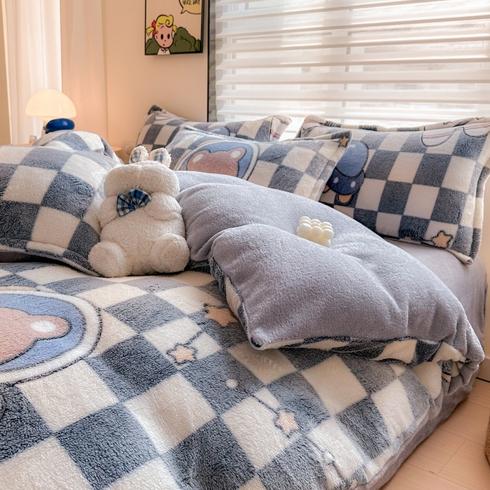 91家纺网 家纺一手货源 找家纺 美莱 2023爆款雪花绒四件套法莱绒牛奶绒被套量大价格优惠 太空熊