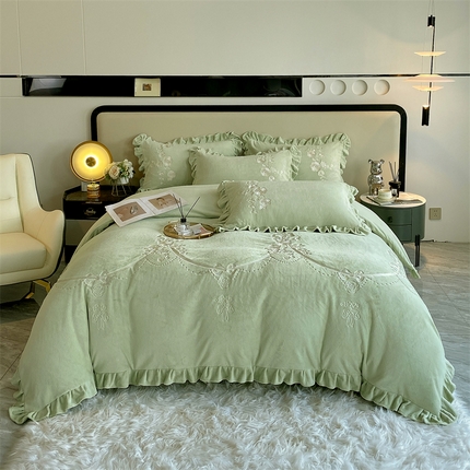 91家纺网 家纺一手货源 找家纺 （总）鼎飞家纺 2023新款法式风全消光牛奶绒绣花花边四件套--妮可系列