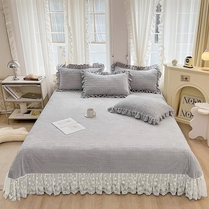 91家纺网 家纺一手货源 找家纺 （总）宜凡 2023新款烂花牛奶绒床盖三件套