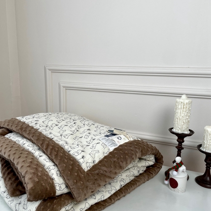 91家纺网 家纺一手货源 找家纺 （总）源启生活 2023新款全棉皱皱纱手包边豆豆被