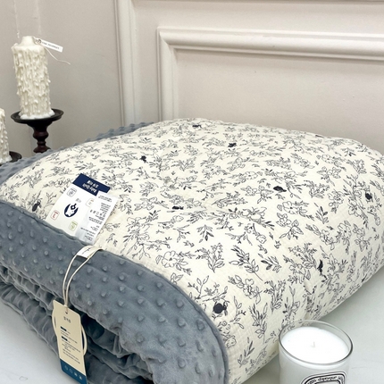 91家纺网 家纺一手货源 找家纺 （总）源启生活 2023新款全棉皱皱纱手包边豆豆被