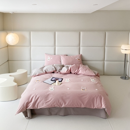 91家纺网 家纺一手货源 找家纺 （总）时光里 2023INS风软萌可爱60s加厚磨毛刺绣款全棉四件套