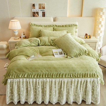 91家纺网 家纺一手货源 找家纺 （总）宜凡 2023新款烂花牛奶绒床裙四件套