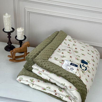 91家纺网 家纺一手货源 找家纺 （总）源启生活 2023新款全棉皱皱纱手包边豆豆被