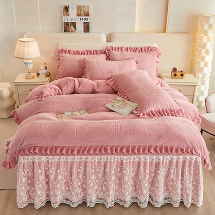 宜凡 2023新款烂花牛奶绒床裙四件套 条纹格-柔粉