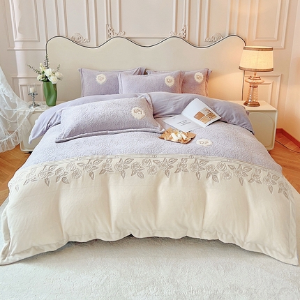 91家纺网 家纺一手货源 找家纺 （总）宅家居 2024新款法式风拼接全消光A类牛奶绒四件套-幸福玫瑰
