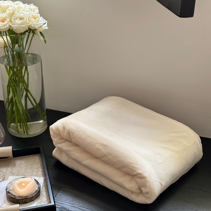 91家纺网 家纺一手货源 找家纺 （总）时光里2023新款双拼牛奶绒床单