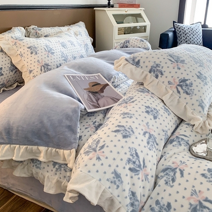 潘朵拉 2023新款高克重法式花边着色雕花牛奶绒四件套 清浅（蓝）