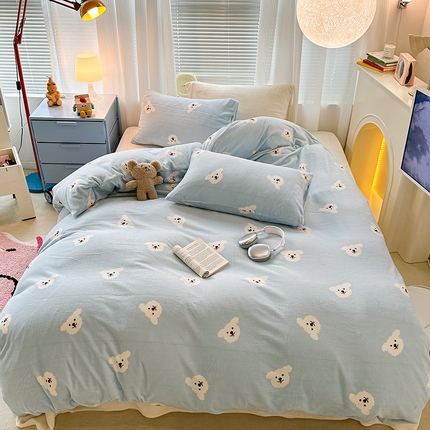昔可家纺  2023新款高克重印花牛奶绒卡通系列四件套 蓝底小白熊