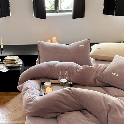 91家纺网 家纺一手货源 找家纺 （总）时光里 2023新款双拼牛奶绒四件套