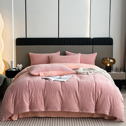 铠畅家纺 2023爆款A类230g立体雕花牛奶绒四件套 大浪淘沙花型-粉