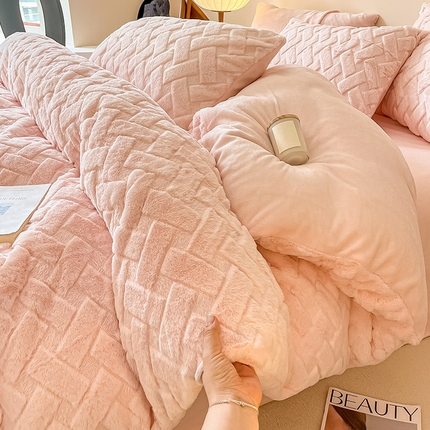 91家纺网 家纺一手货源 找家纺 （总）蓝邻家纺 2023年新款高克重兔毛绒四件套系列第二批