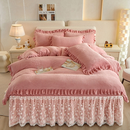 91家纺网 家纺一手货源 找家纺 （总）宜凡 2023新款烂花牛奶绒床裙四件套