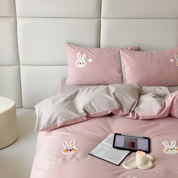 91家纺网 家纺一手货源 找家纺 时光里 2023INS风软萌可爱60s加厚磨毛刺绣款全棉四件套 可爱兔