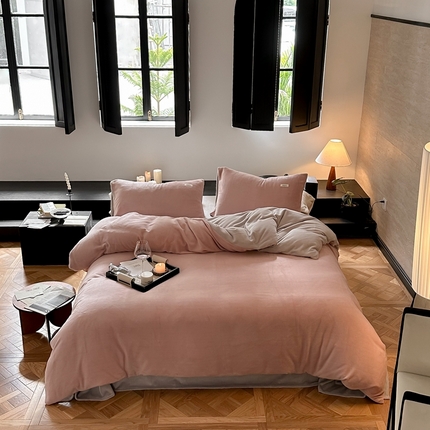 91家纺网 家纺一手货源 找家纺 （总）2023新款双拼牛奶绒被套