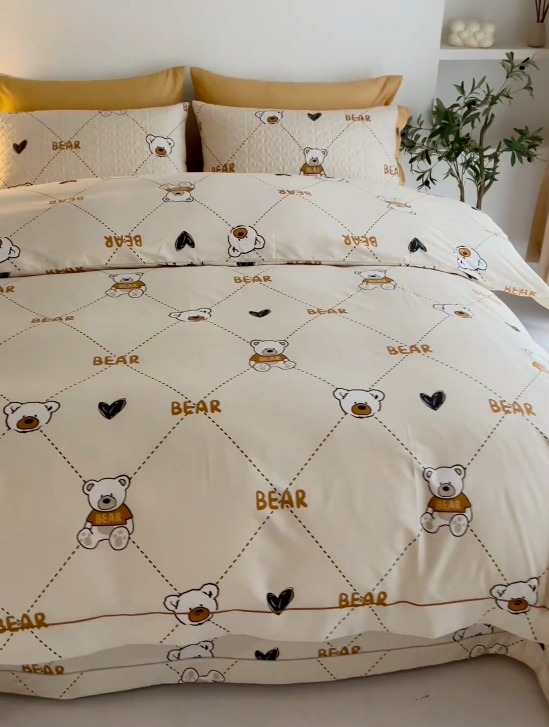 91家纺网 家纺一手货源 找家纺 优乐家纺 2025新款纯棉斜纹床盖款单层被套四件套 奇妙熊