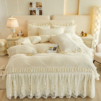 91家纺网 家纺一手货源 找家纺 （总）宜凡 2023新款烂花牛奶绒床裙四件套