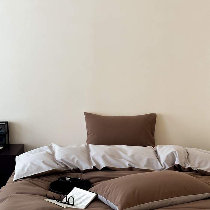 91家纺网 家纺一手货源 找家纺 时光里 2023北欧风简约纯色双拼60s加厚磨毛全棉四件套 深咖拼大麦灰