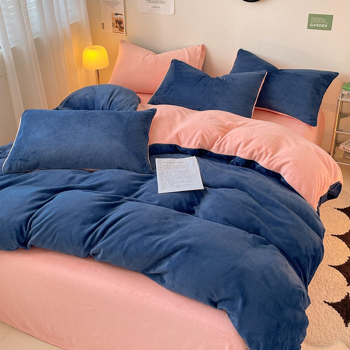 91家纺网 家纺一手货源 找家纺 眠帛家居 2023新款加厚牛奶绒双拼四件套 宾利蓝-奶油粉