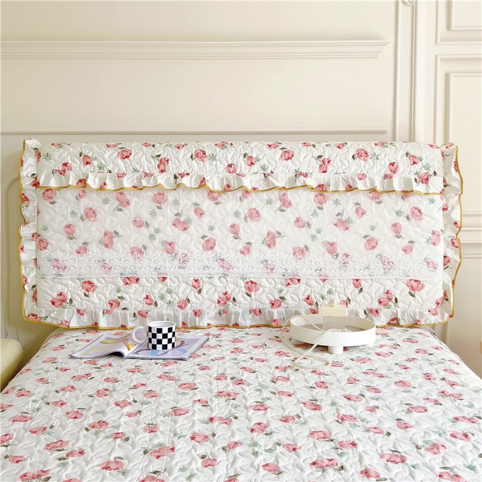 91家纺网 家纺一手货源 找家纺 十个点 2024新款印花夹棉蕾丝床头罩-玲珑 心语