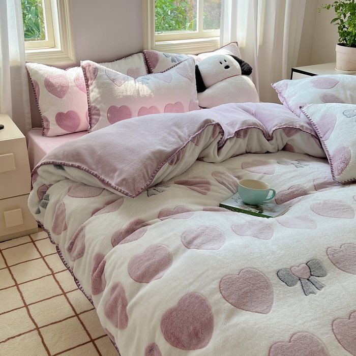 91家纺网 家纺一手货源 找家纺 三朵家纺 2023新款高克重雪花绒绒混搭系列四件套 约定