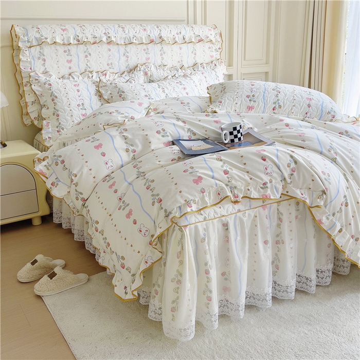 91家纺网 家纺一手货源 找家纺 十个点 2024新款印花夹棉蕾丝四件套 花野兔