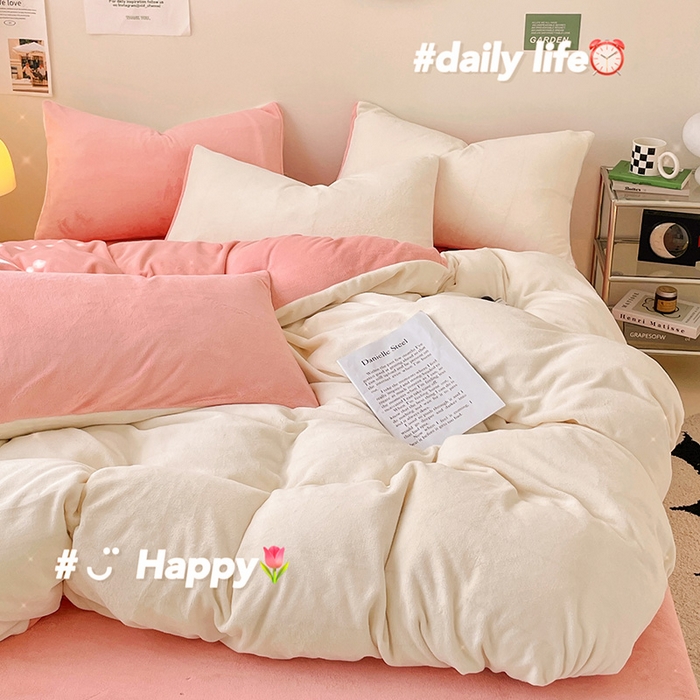 91家纺网 家纺一手货源 找家纺 眠帛家居 2023新款加厚牛奶绒双拼四件套 奶白-奶油粉