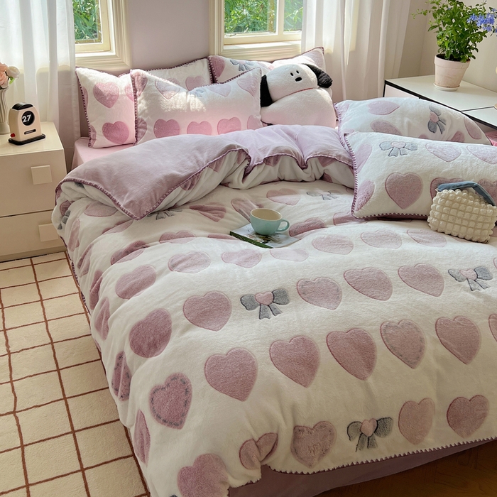 91家纺网 家纺一手货源 找家纺 三朵家纺 2023新款高克重雪花绒绒混搭系列四件套 约定