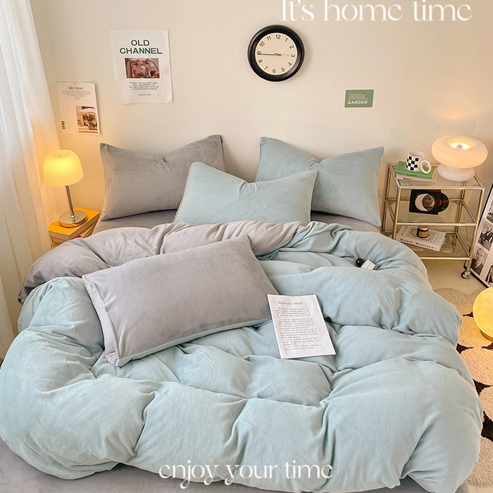 91家纺网 家纺一手货源 找家纺 眠帛家居 2023新款加厚牛奶绒双拼四件套 繁星蓝-灰