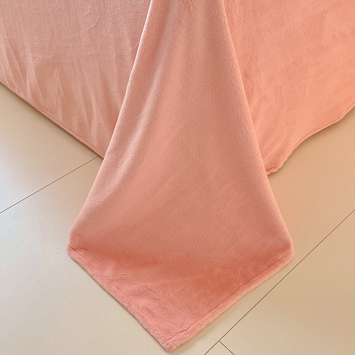 91家纺网 家纺一手货源 找家纺 眠帛家居 2023新款加厚牛奶绒双拼四件套 宾利蓝-奶油粉