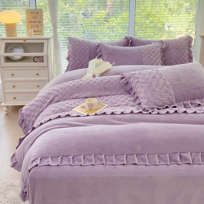 91家纺网 家纺一手货源 找家纺 金米诺 2024新款加厚保暖韩式双层花边玫瑰兔绒系列四件套 香芋紫