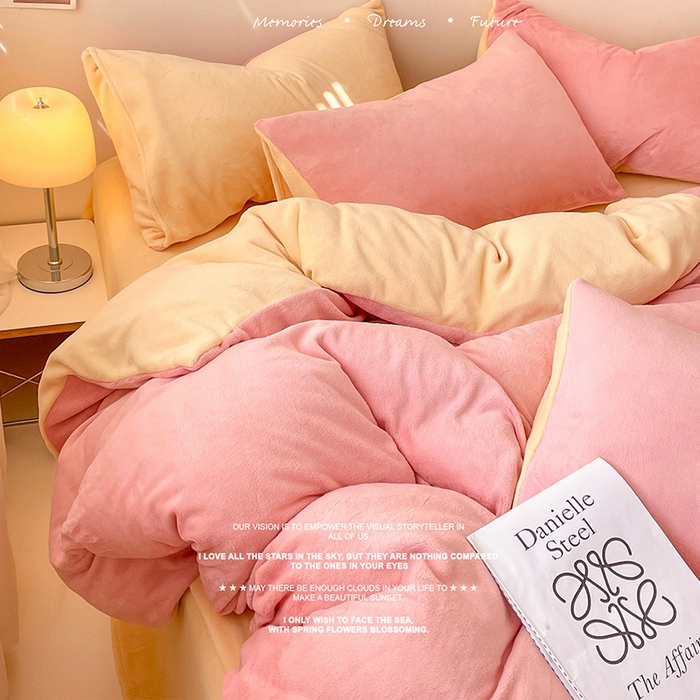 91家纺网 家纺一手货源 找家纺 眠帛家居 2023新款加厚牛奶绒双拼四件套 奶油粉-奶黄