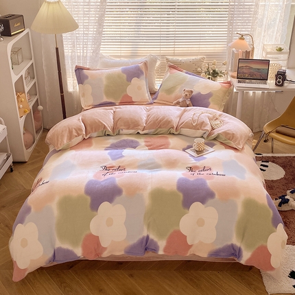 91家纺网 家纺一手货源 找家纺 （总）大元 2025新款标准7.2斤小清新印花款牛奶绒四件套