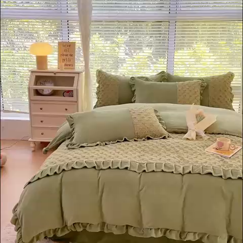 91家纺网 家纺一手货源 找家纺 金米诺 2024新款加厚保暖韩式双层花边玫瑰兔绒系列四件套 橄榄绿