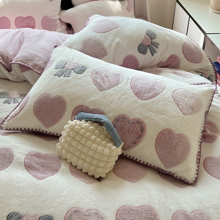 91家纺网 家纺一手货源 找家纺 三朵家纺 2023新款高克重雪花绒绒混搭系列四件套 约定