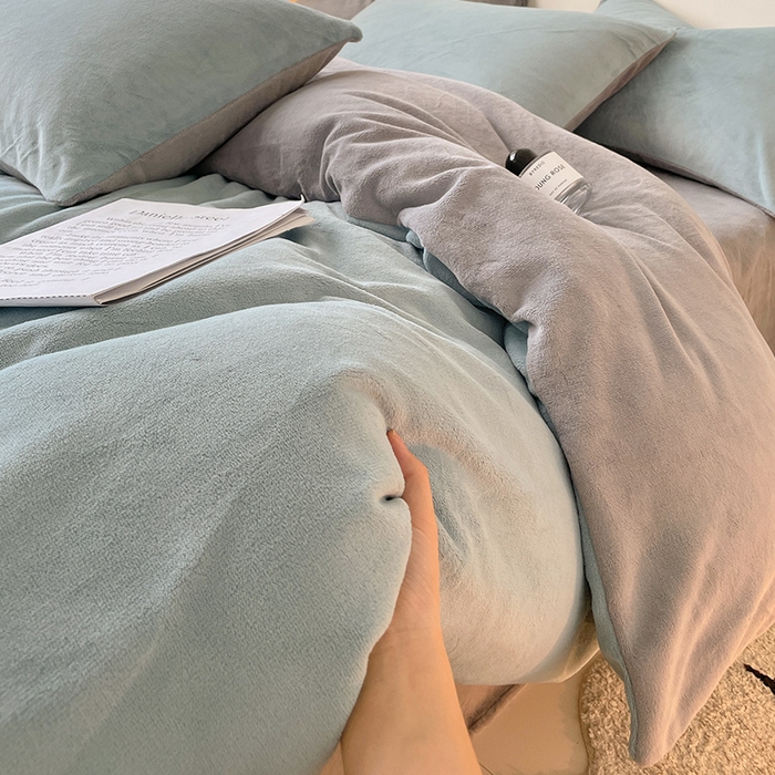 91家纺网 家纺一手货源 找家纺 眠帛家居 2023新款加厚牛奶绒双拼四件套 繁星蓝-灰