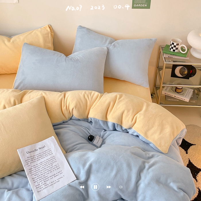 91家纺网 家纺一手货源 找家纺 眠帛家居 2023新款加厚牛奶绒双拼四件套 天空蓝-奶黄