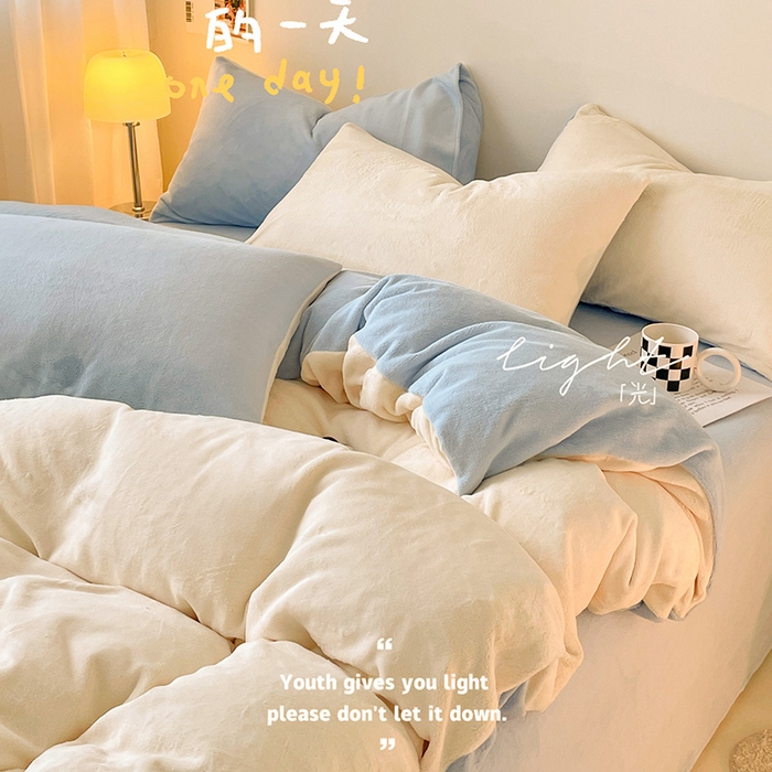 91家纺网 家纺一手货源 找家纺 眠帛家居 2023新款加厚牛奶绒双拼四件套 奶白-天空蓝