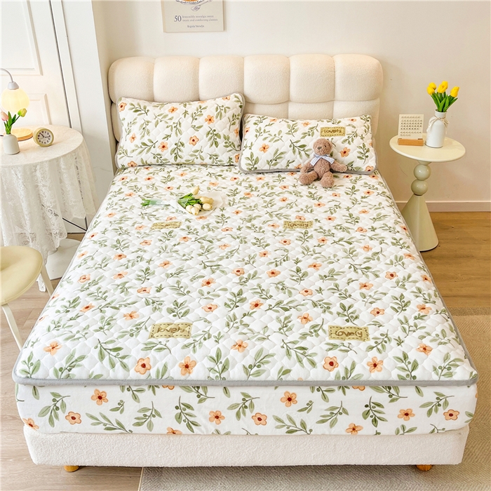 91家纺网 家纺一手货源 找家纺 喜居 2023新款a类印花牛奶绒抗菌夹棉床笠床护垫 森系小花