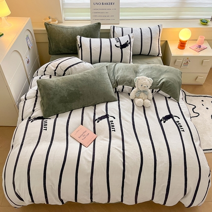 91家纺网 家纺一手货源 找家纺 三朵家纺 2023新款北欧系列牛奶绒印花四件套 欢乐时光