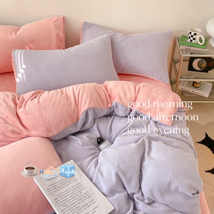 91家纺网 家纺一手货源 找家纺 眠帛家居 2023新款加厚牛奶绒双拼四件套 浅紫-奶油粉