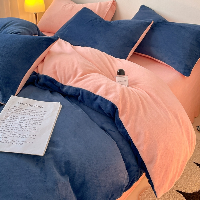 91家纺网 家纺一手货源 找家纺 眠帛家居 2023新款加厚牛奶绒双拼四件套 宾利蓝-奶油粉