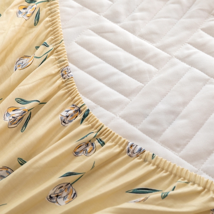 91家纺网 家纺一手货源 找家纺 优乐家纺 2023新款夹棉绗缝套件及单品系列-单床笠 清风摇曳