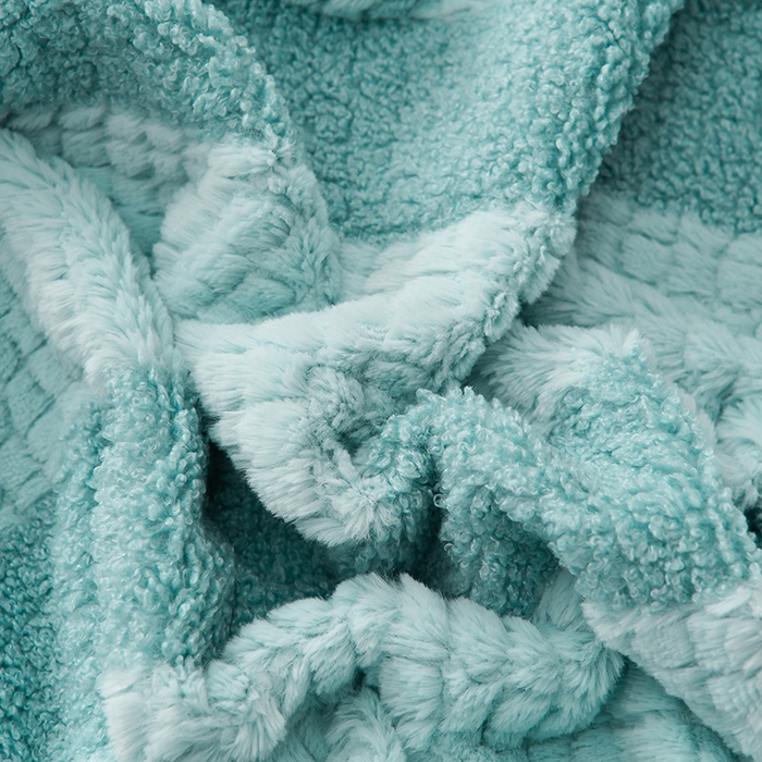 91家纺网 家纺一手货源 找家纺 2023新款无印风兔绒泰迪绒拼接款四件套 静逸-湖蓝