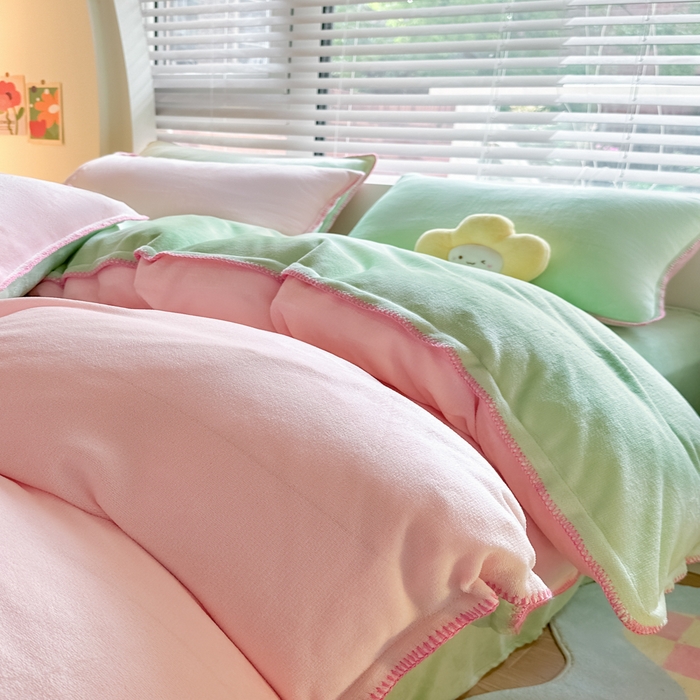 91家纺网 家纺一手货源 找家纺 安哆啦 2024新款高克重牛奶绒混搭四件套 粉拼绿