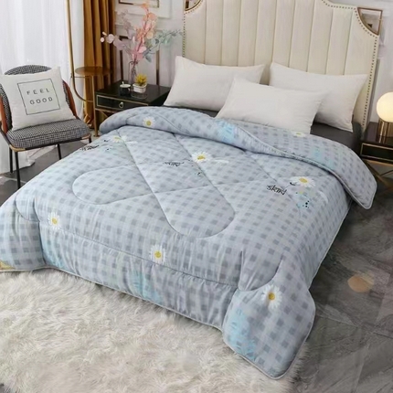 91家纺网 家纺一手货源 找家纺 （总）梦繁家纺 2023新款磨毛压花蚕丝被子夏凉被